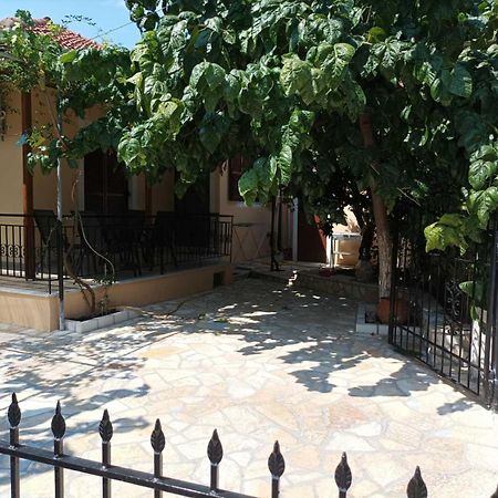 Calm House In Sivros Village, Lefkada ภายนอก รูปภาพ